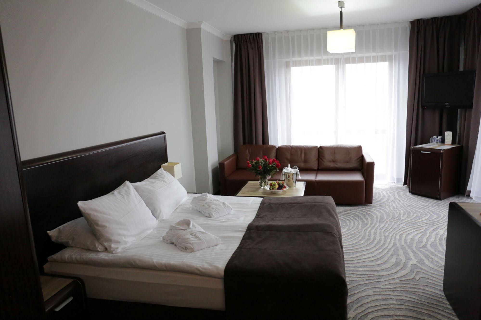 Hotel Leda Spa - Adults Only كولوبرزيغ المظهر الخارجي الصورة
